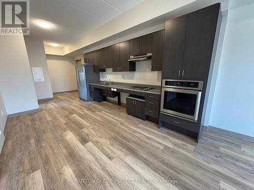 607 - 99 Pond Mills Road, London South (South J), ON - Indoor Photo Showing Kitchen