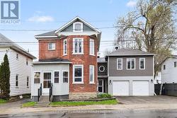 13 LOMBARD STREET Smiths Falls, ON K7A 4E8