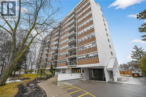 212 KERR Street Unit# 702  Oakville, ON L6K 3B1