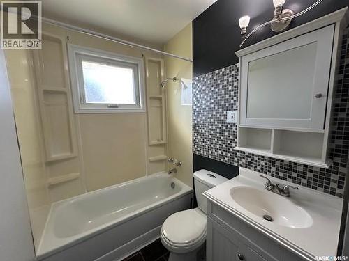 16 Mcculloch Street, Fillmore, SK - Indoor Photo Showing Bathroom
