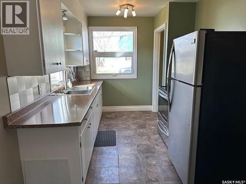 16 Mcculloch Street, Fillmore, SK - Indoor Photo Showing Kitchen With Double Sink