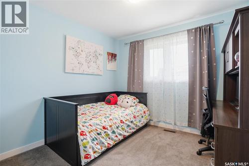 6547 Hird Crescent, Regina, SK - Indoor Photo Showing Bedroom
