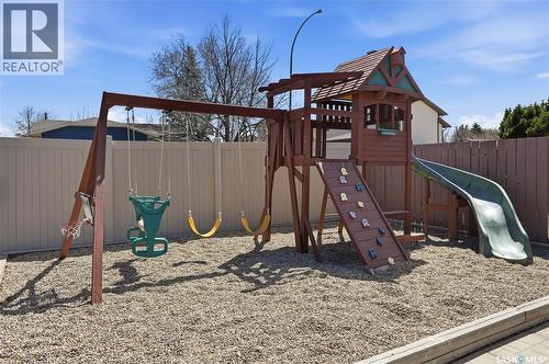 6547 Hird Crescent, Regina, SK - Outdoor