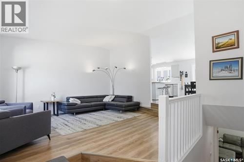 6547 Hird Crescent, Regina, SK - Indoor