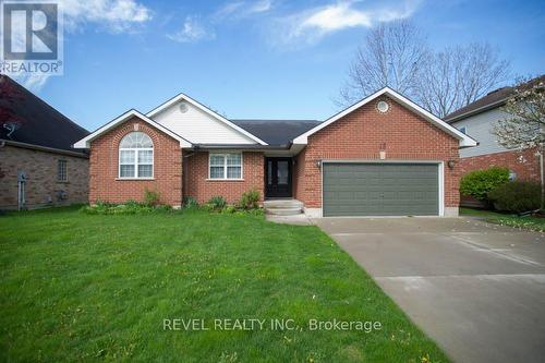 15 DOGWOOD DRIVE  Tillsonburg, ON N4G 5S5