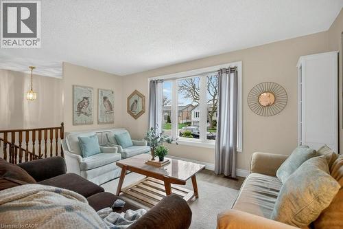 56 Brookstream Court, Hamilton, ON - Indoor Photo Showing Living Room