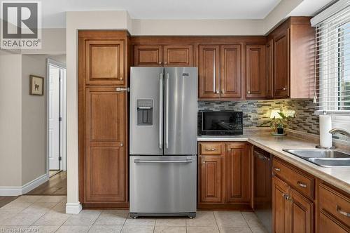 56 Brookstream Court, Hamilton, ON - Indoor Photo Showing Kitchen With Double Sink