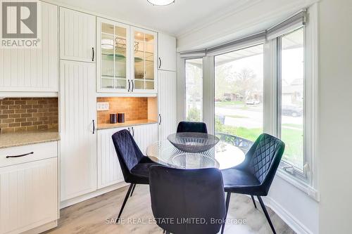4208 Stonemason Crescent, Mississauga, ON - Indoor Photo Showing Dining Room