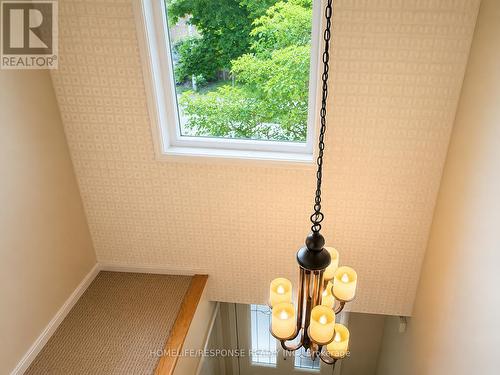 5156 Oakley Drive, Burlington, ON - Outdoor