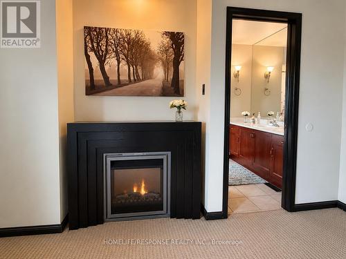 5156 Oakley Drive, Burlington, ON - Indoor Photo Showing Other Room