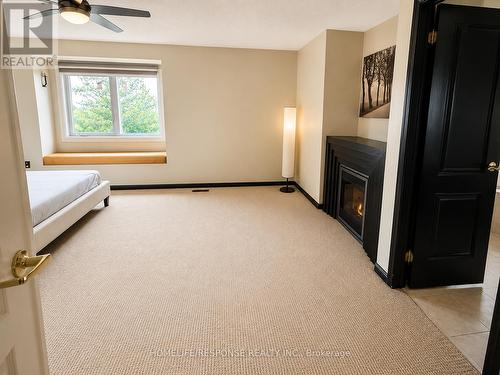 5156 Oakley Drive, Burlington, ON - Indoor Photo Showing Other Room