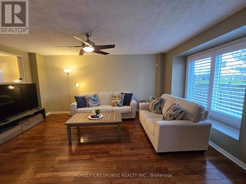 5156 Oakley Drive, Burlington, ON - Indoor Photo Showing Living Room