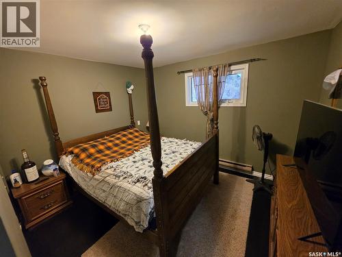 725 2Nd Avenue, Raymore, SK - Indoor Photo Showing Bedroom