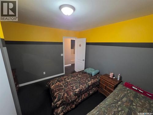 725 2Nd Avenue, Raymore, SK - Indoor Photo Showing Bedroom