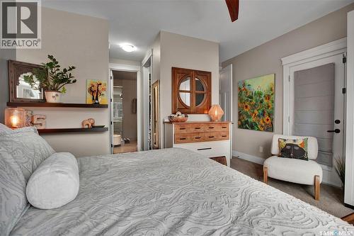 522 Hastings Crescent, Saskatoon, SK - Indoor Photo Showing Bedroom