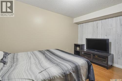 414 Perreault Lane, Saskatoon, SK - Indoor Photo Showing Bedroom