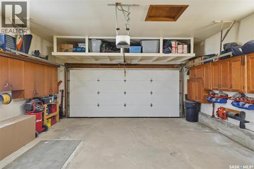 414 Perreault Lane, Saskatoon, SK - Indoor Photo Showing Garage