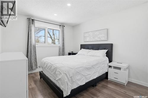 78 Vernon Crescent, Regina, SK - Indoor Photo Showing Bedroom