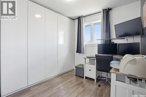 78 Vernon Crescent, Regina, SK - Indoor Photo Showing Office