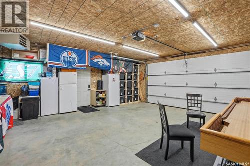 78 Vernon Crescent, Regina, SK - Indoor Photo Showing Garage
