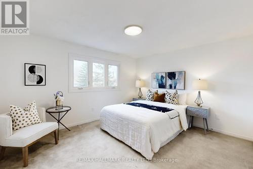 69 Dunbarton Court, Richmond Hill, ON - Indoor Photo Showing Bedroom