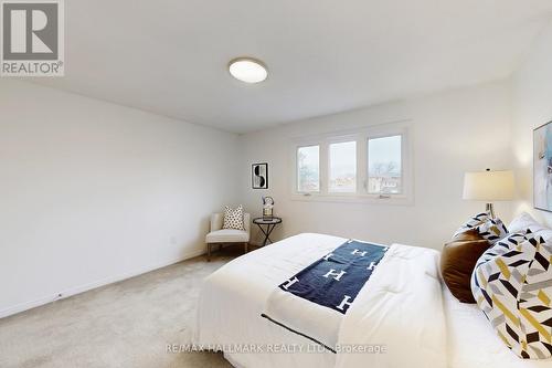 69 Dunbarton Court, Richmond Hill, ON - Indoor Photo Showing Bedroom
