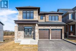 152 THICKETWOOD AVENUE Barrie, ON L6J 0W8