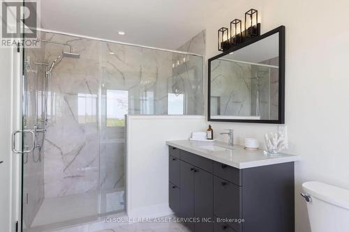 4061-2 Fracchioni Drive, Lincoln, ON - Indoor Photo Showing Bathroom