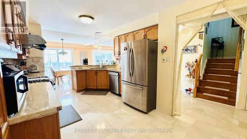 5812 Dalebrook Crescent, Mississauga, ON - Indoor