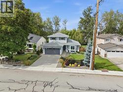 674 Cook Road Kelowna, BC V1W 3G7