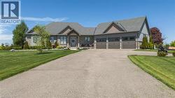6 MACNEIL Court Brantford, ON N3S 0G3
