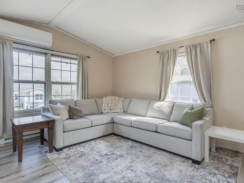 20 Maple Leaf Drive, New Minas, NS 