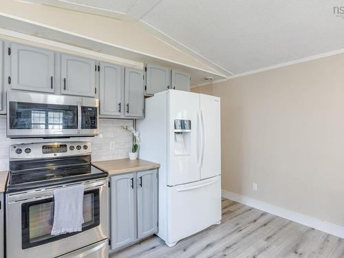 20 Maple Leaf Drive, New Minas, NS 