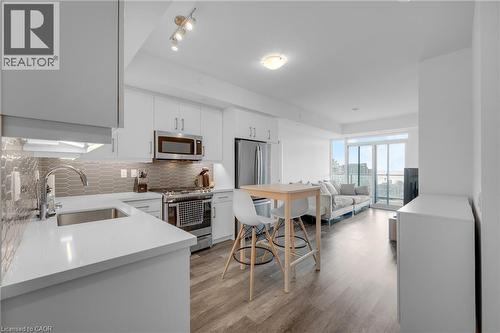 2007 James Street Unit# 704, Burlington, ON - Indoor Photo Showing Kitchen With Stainless Steel Kitchen With Upgraded Kitchen