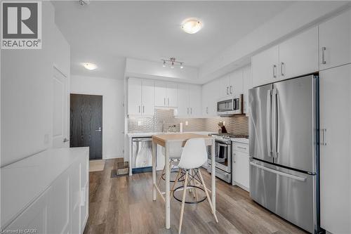 2007 James Street Unit# 704, Burlington, ON - Indoor Photo Showing Kitchen With Stainless Steel Kitchen