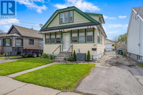 35 DEERE STREET  Welland (Lincoln/Crowland), ON L3B 2L7