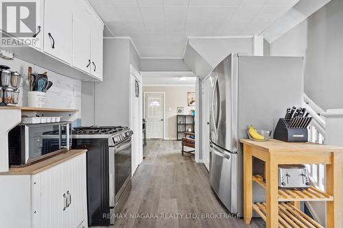 35 Deere Street, Welland (Lincoln/Crowland), ON - Indoor