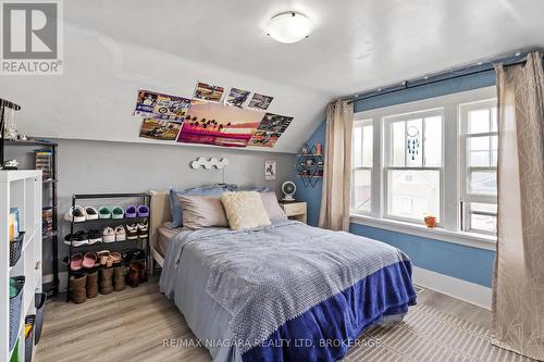 35 Deere Street, Welland (Lincoln/Crowland), ON - Indoor Photo Showing Bedroom