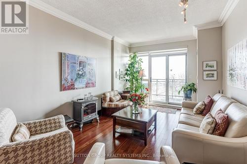 Living Room with W/O to Balcony - 404 - 80 Palace Pier Court, Toronto, ON - Indoor Photo Showing Living Room
