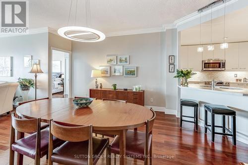 Dining Room - 404 - 80 Palace Pier Court, Toronto, ON - Indoor Photo Showing Dining Room