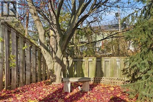 345 Erindale Drive, Burlington, ON - Outdoor