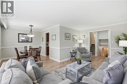 345 Erindale Drive, Burlington, ON - Indoor Photo Showing Living Room