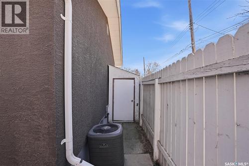 2 Hardy Crescent, Saskatoon, SK - Outdoor