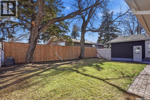 2 Hardy Crescent, Saskatoon, SK - Outdoor