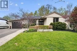 72 MORGON AVENUE  Mississauga, ON L5M 2A5