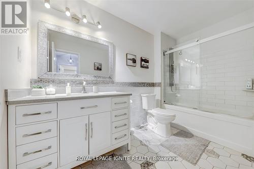 4023 Bishopstoke Lane, Mississauga, ON - Indoor Photo Showing Bathroom