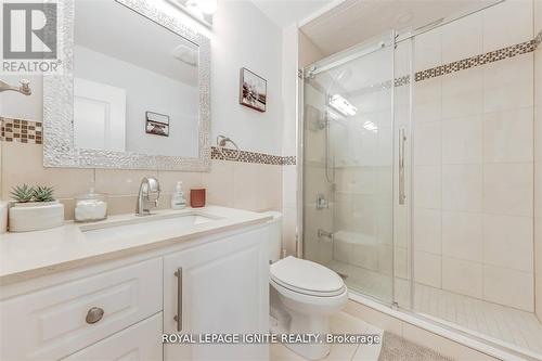 4023 Bishopstoke Lane, Mississauga, ON - Indoor Photo Showing Bathroom