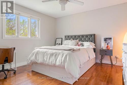1067 Fair Birch Drive, Mississauga, ON - Indoor Photo Showing Bedroom