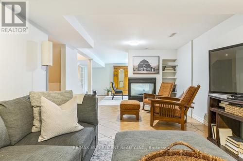 1067 Fair Birch Drive, Mississauga, ON - Indoor Photo Showing Living Room With Fireplace