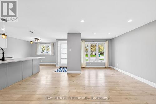 41 Helene Crescent, Waterloo, ON - Indoor